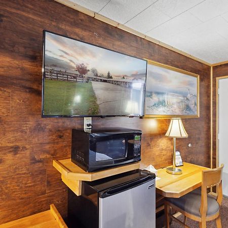 Vindel Motel Mackinaw City Extérieur photo