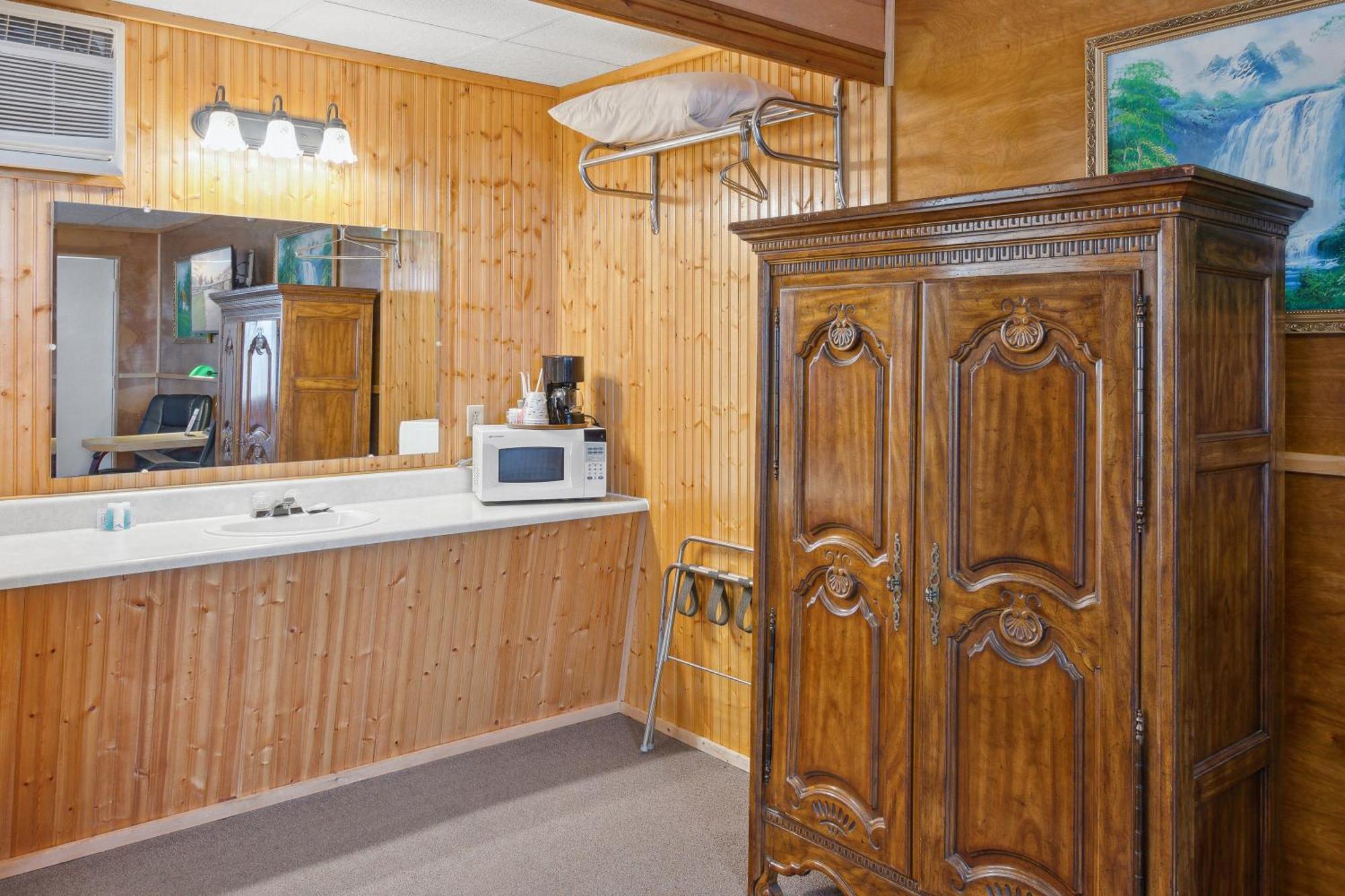 Vindel Motel Mackinaw City Extérieur photo