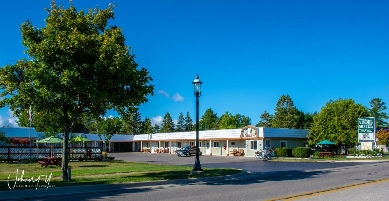 Vindel Motel Mackinaw City Extérieur photo