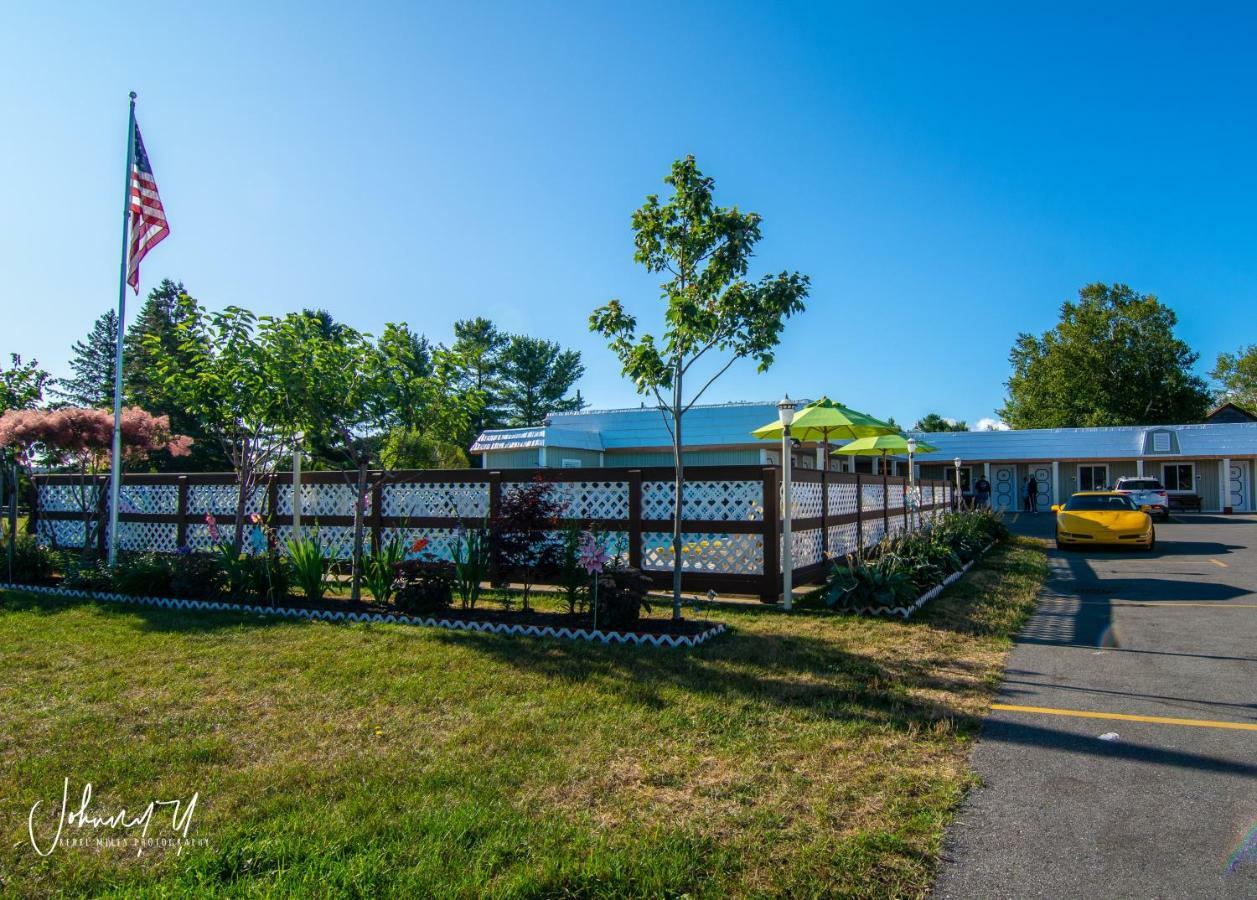 Vindel Motel Mackinaw City Extérieur photo