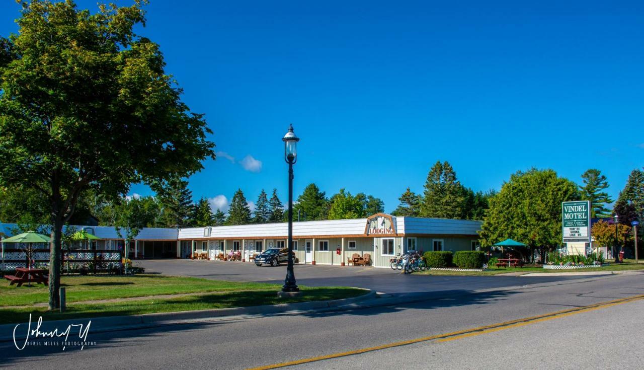 Vindel Motel Mackinaw City Extérieur photo