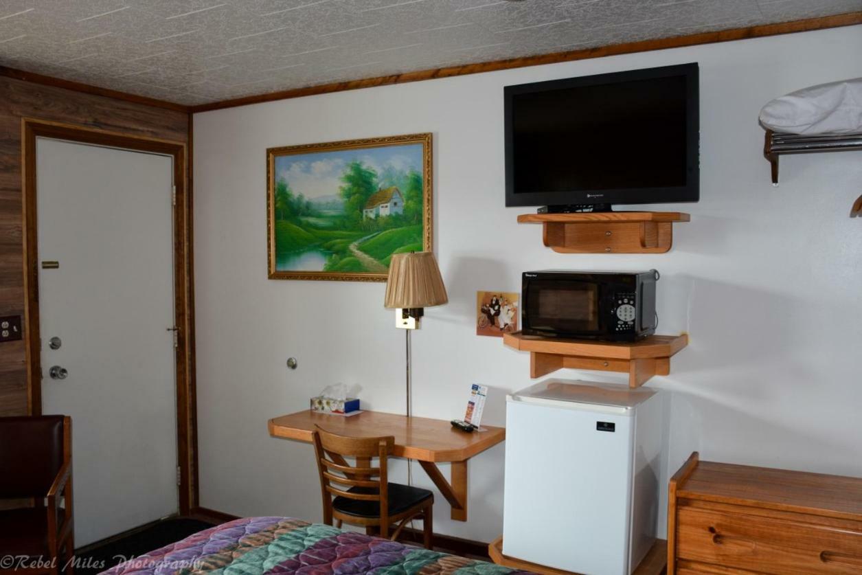 Vindel Motel Mackinaw City Extérieur photo